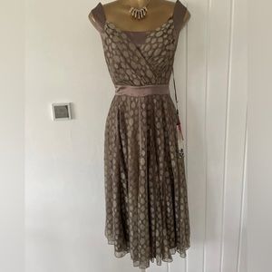 NWT Jacques Vert Dress womens size 12. Mother of the bride, cocktail,or prom.